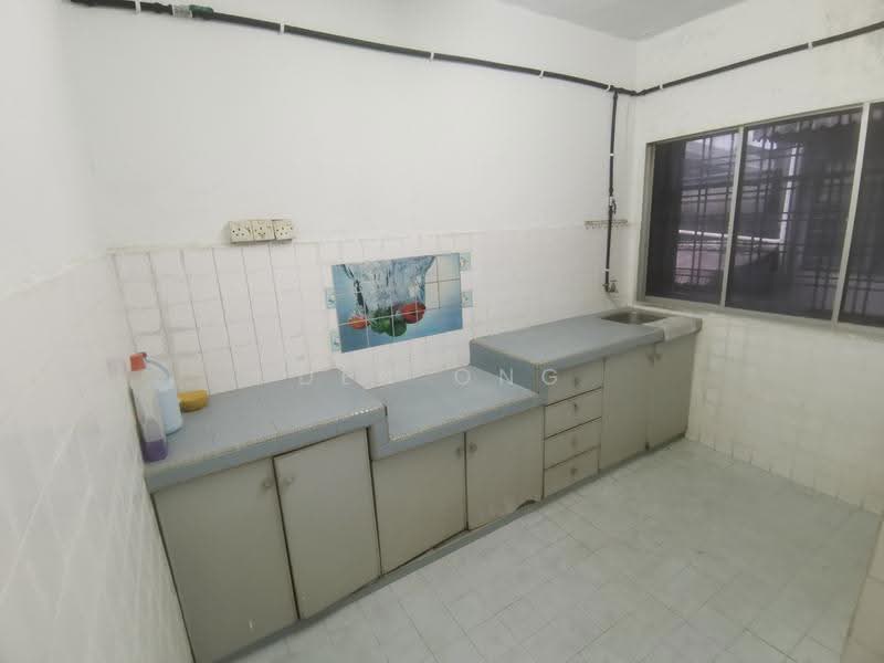 Rumah Flat untuk Dijual di Taman Muda - Den Ong - Kitchen - PropertyGuru.com.my