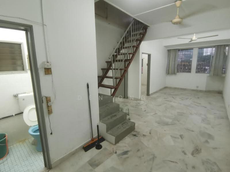 Rumah Flat untuk Dijual di Taman Muda - Den Ong - Bathroom - PropertyGuru.com.my