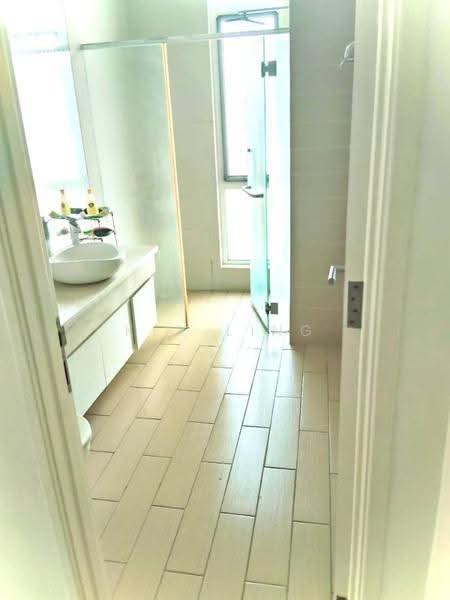 Service Residence for Sale at Camellia Serviced Suites - Key Ling - Bathroom - PropertyGuru.com.my