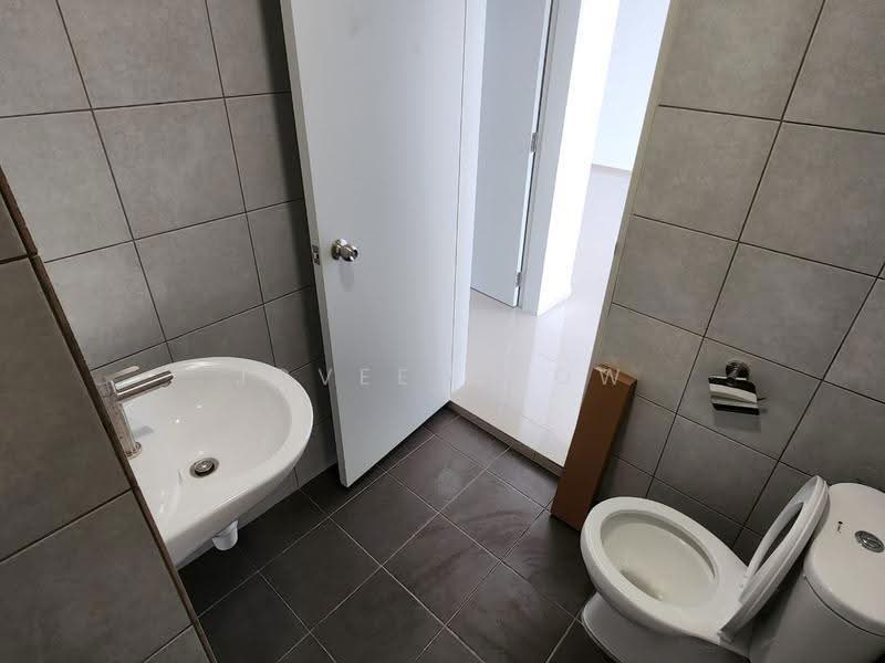 Kediaman Servis untuk Dijual di Hana @ Eco Ardence - Jovee Chow - Bathroom - PropertyGuru.com.my