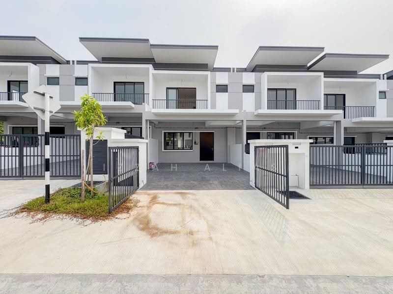 2-storey Terraced House for Sale in Kajang (Selangor) - Izzah Alias - Exterior - PropertyGuru.com.my