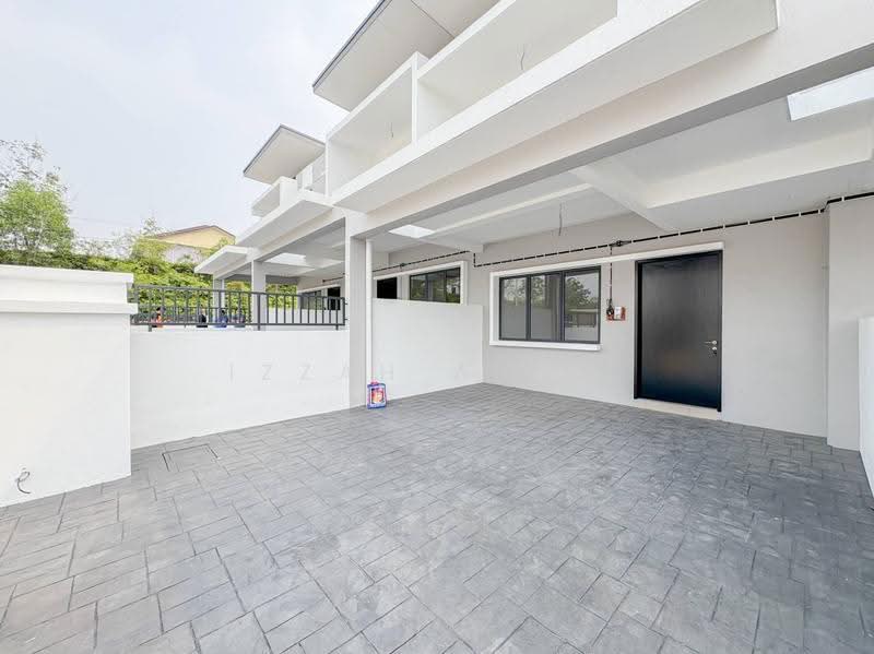 2-storey Terraced House for Sale in Kajang (Selangor) - Izzah Alias - Exterior - PropertyGuru.com.my