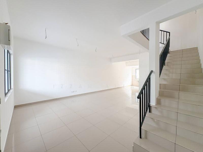 2-storey Terraced House for Sale in Kajang (Selangor) - Izzah Alias - Living Room - PropertyGuru.com.my
