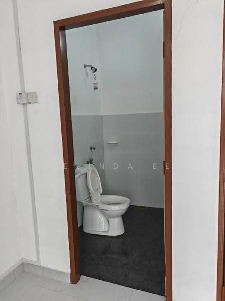 Rumah Teres 2-Tingkat untuk Dijual di Taman Pulai Mutiara (Iskandar Puteri (Nusajaya)) - Melinda Ee - Bathroom - PropertyGuru.com.my