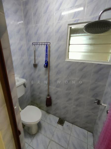 Rumah Teres 2-Tingkat untuk Disewa di Taman Bukit Anggerik (Cheras) - Fern Wong - Bathroom - PropertyGuru.com.my