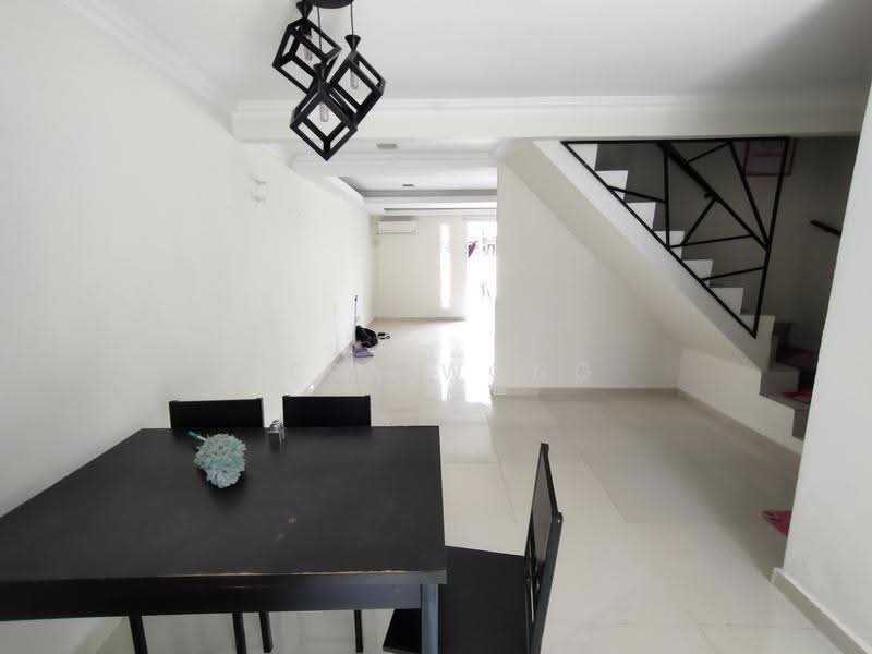 Rumah Teres 2-Tingkat untuk Disewa di Taman Bukit Anggerik (Cheras) - Fern Wong - Dining Room - PropertyGuru.com.my