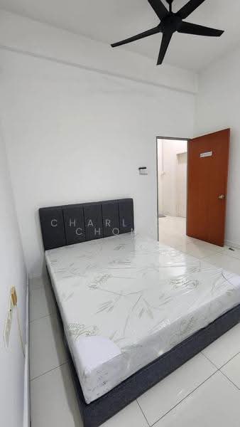 Kediaman Servis untuk Disewa di Skypod Residence - Charlson Chong - Bedroom - PropertyGuru.com.my