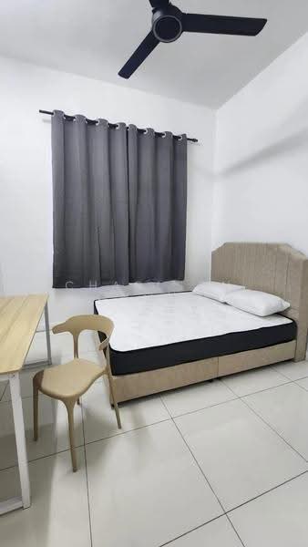 Kediaman Servis untuk Disewa di Skypod Residence - Charlson Chong - Bedroom - PropertyGuru.com.my