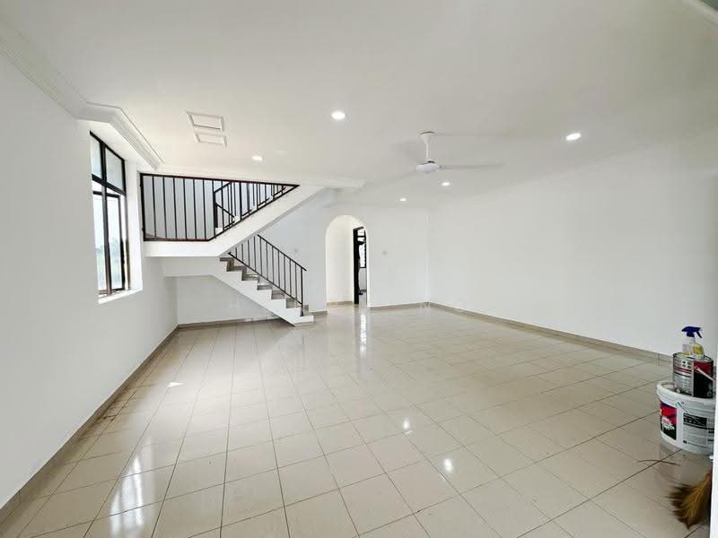Rumah Teres 2-Tingkat untuk Dijual di Taman Kenari Jaya (Sungai Petani) - Henry Ng - Living Room - PropertyGuru.com.my