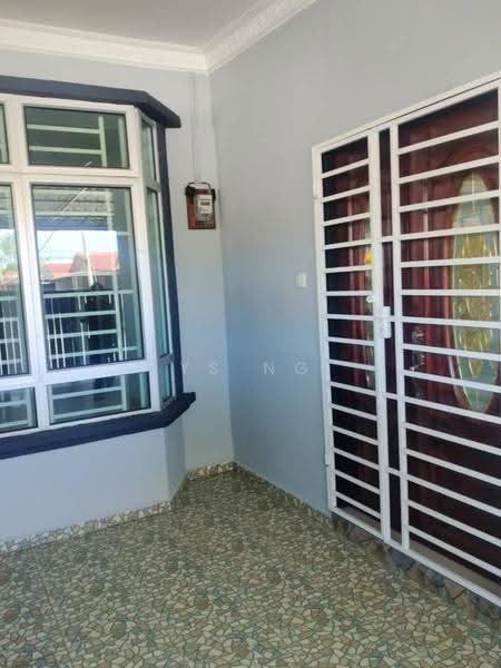 1-storey Terraced House for Sale in Taman Tanjung Minyak Jaya (Tanjong Minyak) - Ys Ng - Entrance - PropertyGuru.com.my