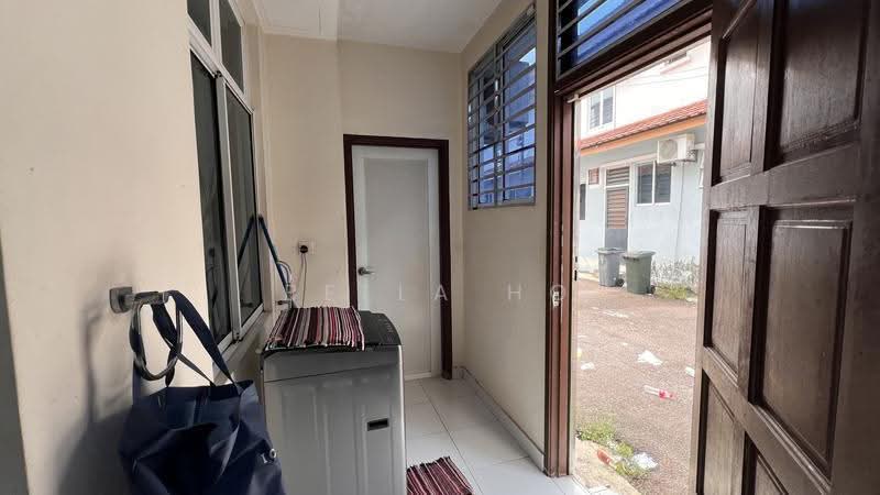 Rumah Teres 2-Tingkat untuk Disewa di Taman Lagenda Putra (Kulai) - Bella Ho - PropertyGuru.com.my