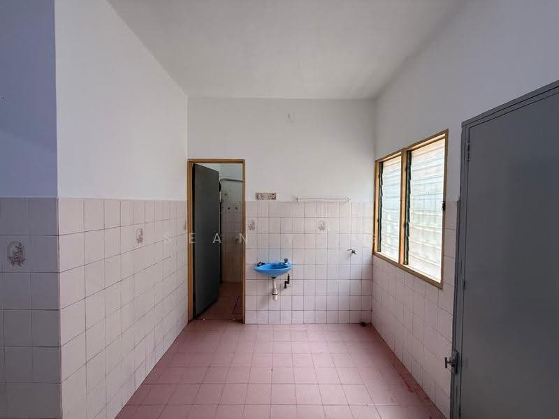 2-storey Terraced House for Sale in Taman Usaha Jaya (Kepong) - Sean Yong - Kitchen - PropertyGuru.com.my