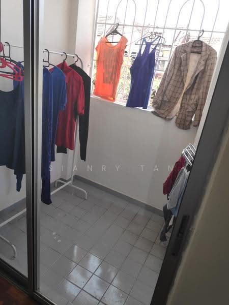 2-storey Terraced House for Sale in BANDAR PUCHONG JAYA (Puchong) - Sianry Tan - Balcony - PropertyGuru.com.my