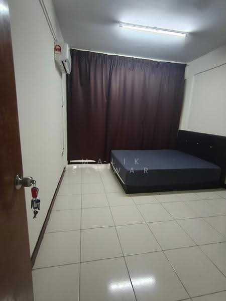 Condominium for Rent at Cyberia Smart Homes - Malik Sarwar - Bedroom - PropertyGuru.com.my