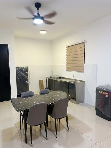 Service Residence for Rent at Parkland Residence @ Kajang 2 - Philip Ng - Dining Room - PropertyGuru.com.my