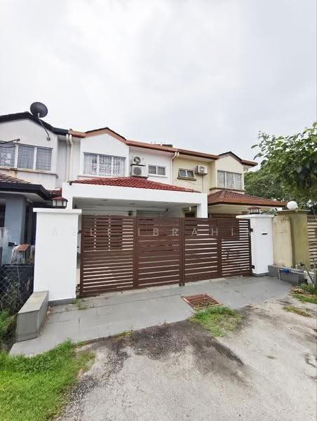 Rumah Teres 2-Tingkat untuk Dijual di Taman Puncak Jalil (Seri Kembangan) - Azli Ibrahim - Exterior - PropertyGuru.com.my