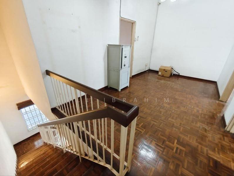 Rumah Teres 2-Tingkat untuk Dijual di Taman Puncak Jalil (Seri Kembangan) - Azli Ibrahim - Interior - PropertyGuru.com.my
