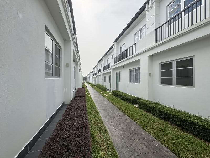 Rumah Teres 2-Tingkat untuk Disewa di Eco Majestic (Semenyih) - christy Loh - Exterior - PropertyGuru.com.my