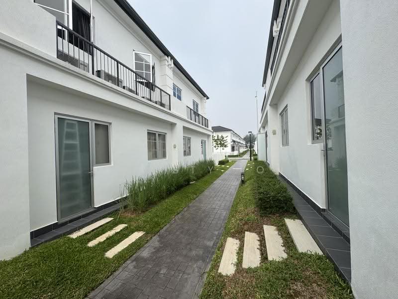 Rumah Teres 2-Tingkat untuk Disewa di Eco Majestic (Semenyih) - christy Loh - Exterior - PropertyGuru.com.my