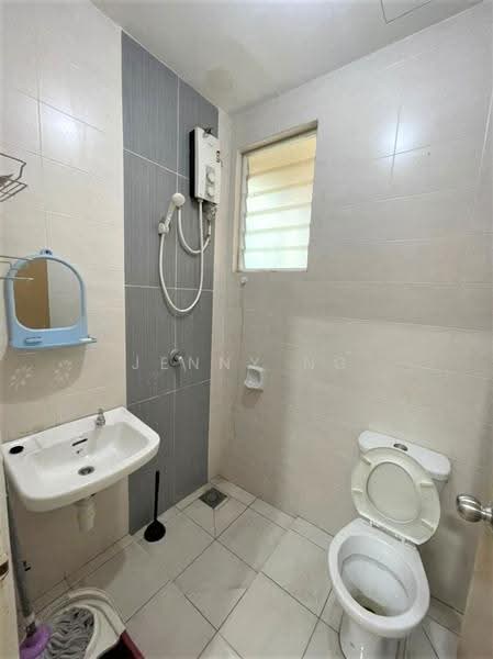 Kediaman Servis untuk Disewa di Impian Meridian - Jenny Ng - Bathroom - PropertyGuru.com.my