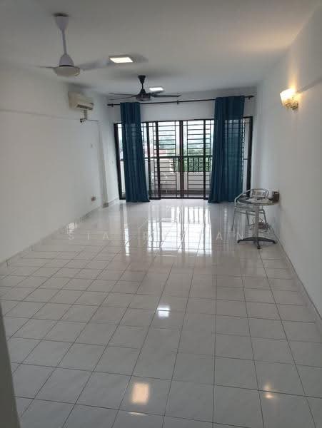 Apartment for Sale at Anjung Hijau (Greenfields) - Sianry Tan - Living Room - PropertyGuru.com.my