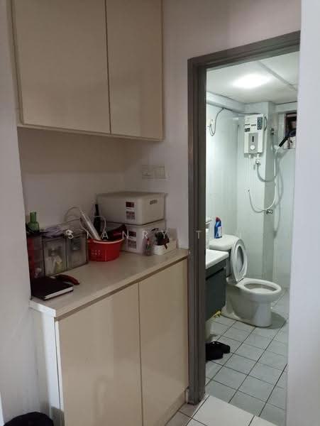 Apartment for Sale at Anjung Hijau (Greenfields) - Sianry Tan - Bathroom - PropertyGuru.com.my