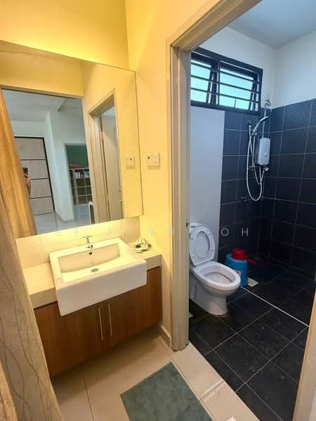 Rumah Kluster untuk Dijual di Taman Adda Heights (Tebrau) - Ee Fong Toh - Bathroom - PropertyGuru.com.my