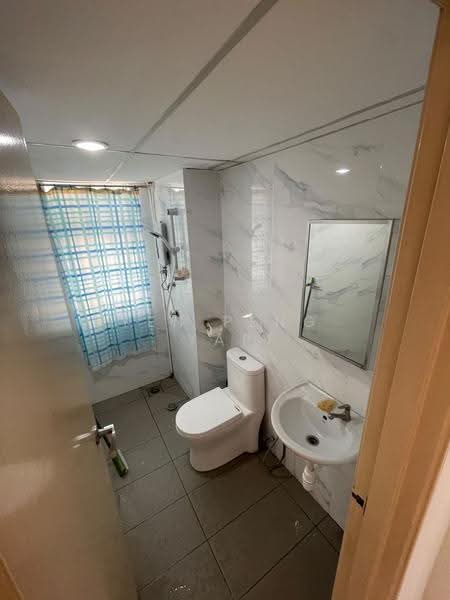 Condominium for Rent at Casa Prima Condominium - Yen Peng Yap - Bathroom - PropertyGuru.com.my