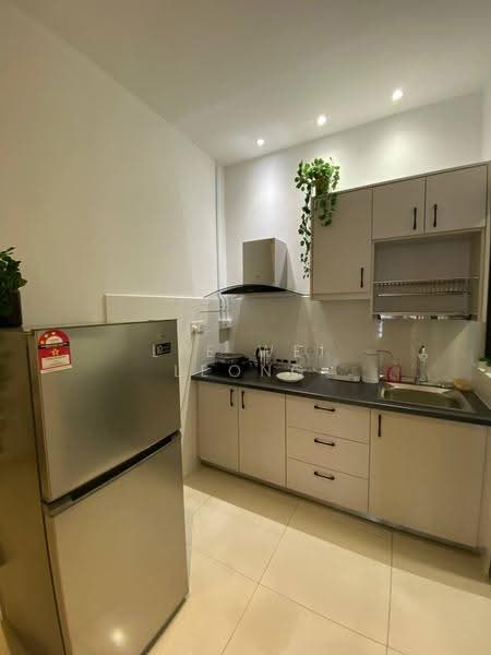 Condominium for Sale at The Herz - Lee Wei Leong - Kitchen - PropertyGuru.com.my