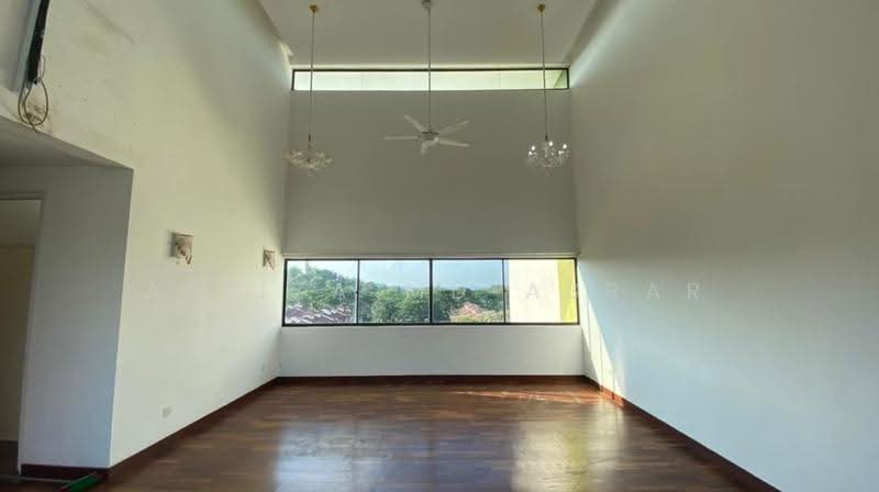 Semi-Detached House for Sale in Denai Alam (Shah Alam) - Asliza Md Asrar - Living Room - PropertyGuru.com.my