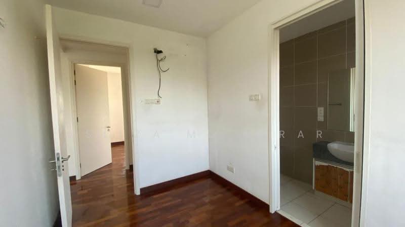 Semi-Detached House for Sale in Denai Alam (Shah Alam) - Asliza Md Asrar - Bathroom - PropertyGuru.com.my