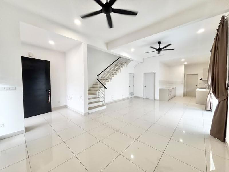 2-storey Terraced House for Rent in Petaling Jaya (Selangor) - Wayne Tan - Living Room - PropertyGuru.com.my