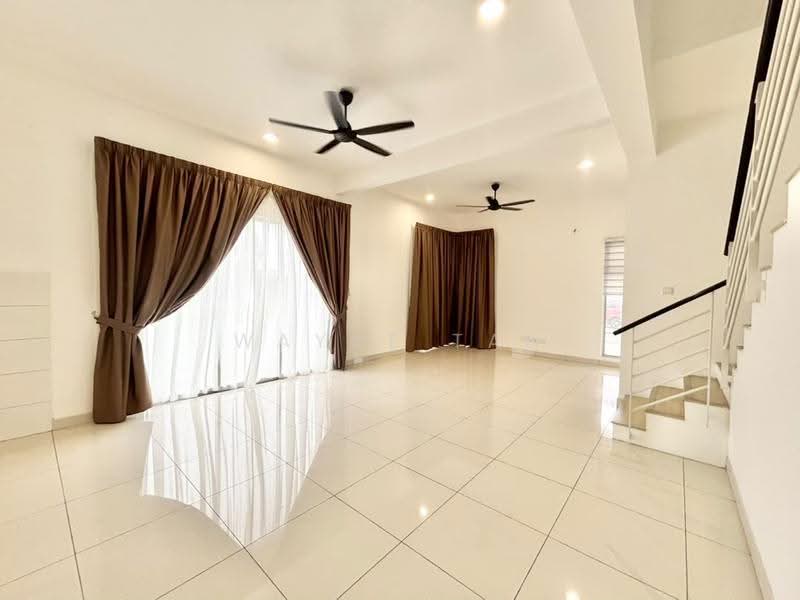 2-storey Terraced House for Rent in Petaling Jaya (Selangor) - Wayne Tan - Living Room - PropertyGuru.com.my