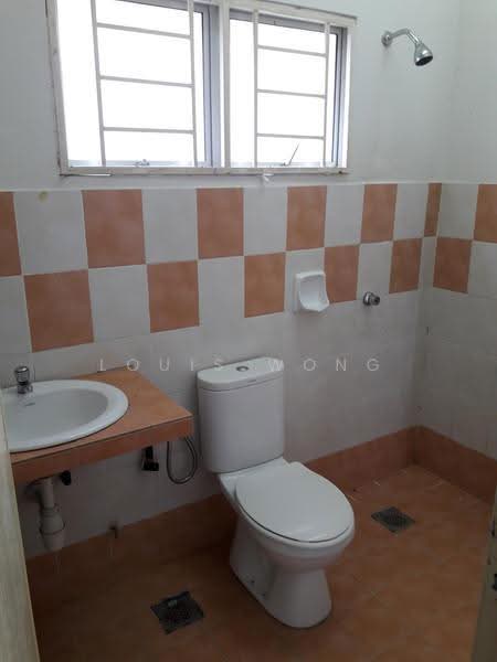 Pangsapuri untuk Disewa di Indah Cempaka - Louis Wong - Bathroom - PropertyGuru.com.my