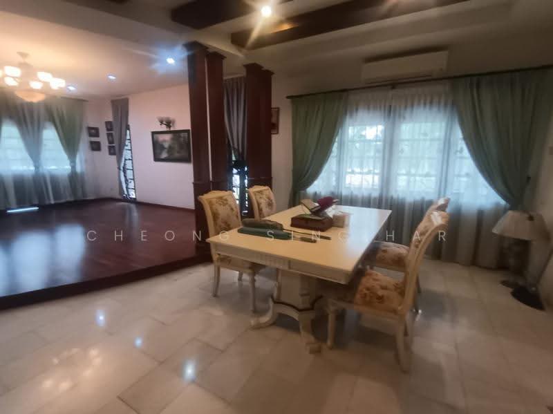Bungalow House for Sale in Desa Manjung Raya (Lumut) - Cheong Sing Har - Dining Room - PropertyGuru.com.my