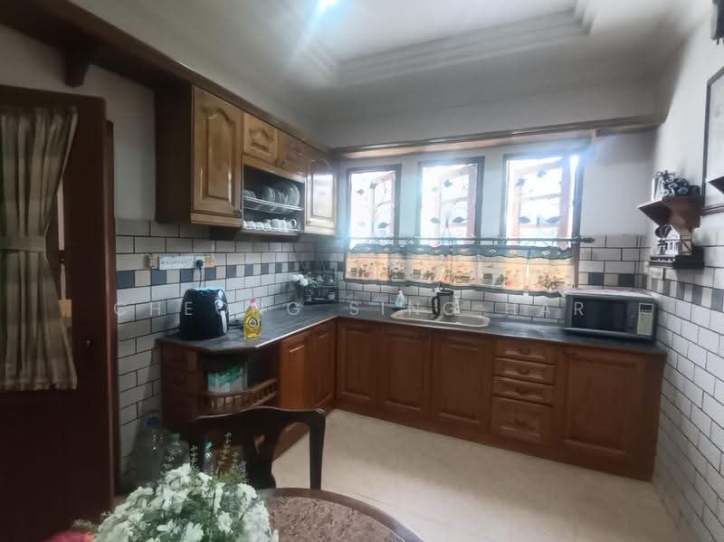 Bungalow House for Sale in Desa Manjung Raya (Lumut) - Cheong Sing Har - Kitchen - PropertyGuru.com.my