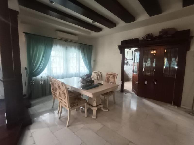 Bungalow House for Sale in Desa Manjung Raya (Lumut) - Cheong Sing Har - Dining Room - PropertyGuru.com.my