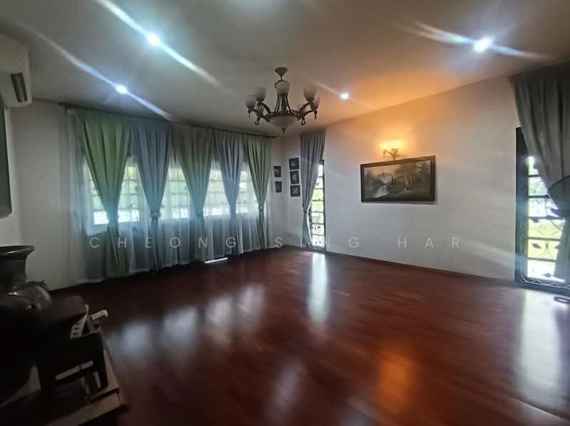 Bungalow House for Sale in Desa Manjung Raya (Lumut) - Cheong Sing Har - Living Room - PropertyGuru.com.my