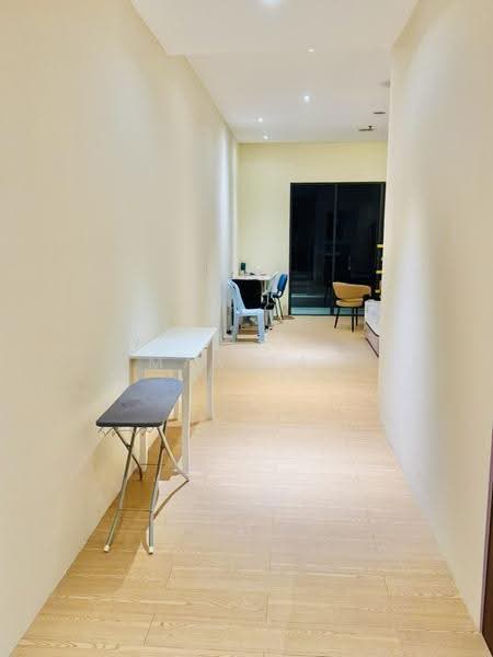 Kediaman Servis untuk Disewa di Bangsar Trade Centre - Max Tai - Corridor - PropertyGuru.com.my