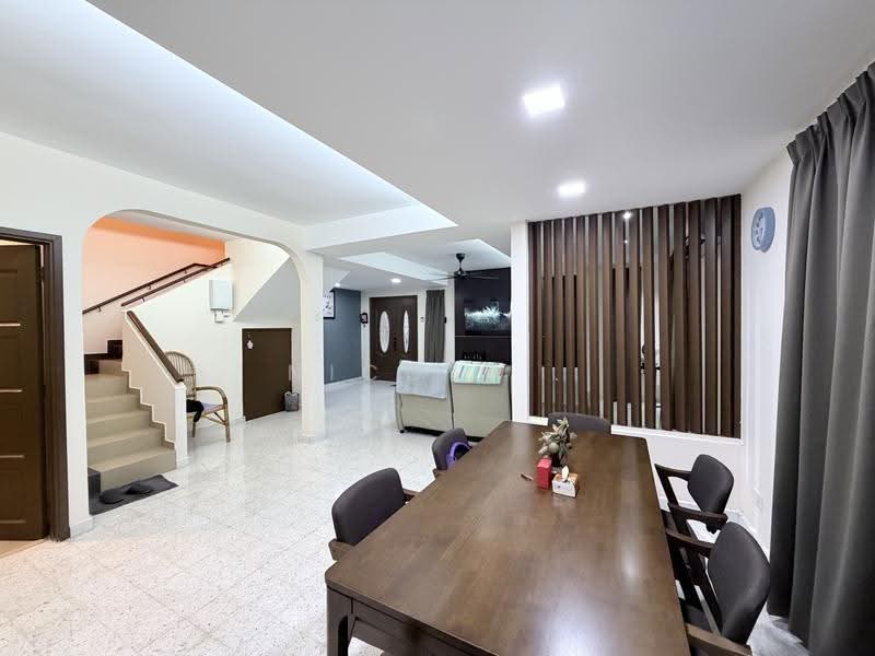 Rumah Teres 2-Tingkat untuk Dijual di Taman Bidara (Selayang) - Nicole . - Living Room - PropertyGuru.com.my