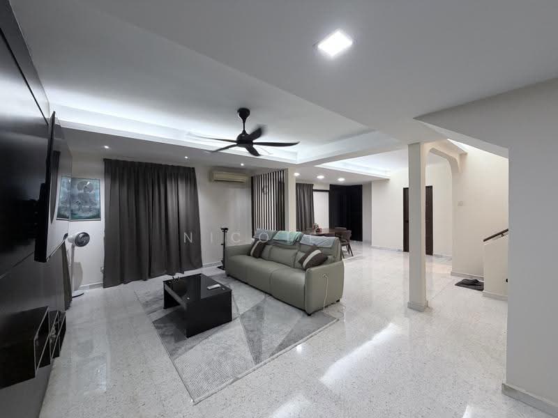 Rumah Teres 2-Tingkat untuk Dijual di Taman Bidara (Selayang) - Nicole . - Living Room - PropertyGuru.com.my