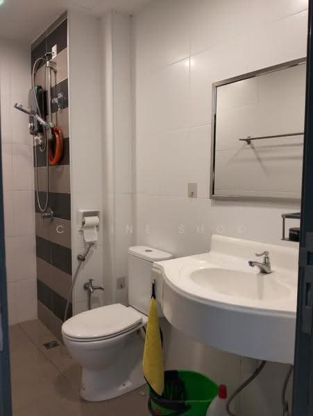Condominium for Sale at Hijauan Puteri Condominium - Celine Shoo - Bathroom - PropertyGuru.com.my