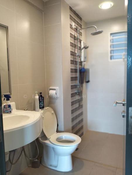 Condominium for Sale at Hijauan Puteri Condominium - Celine Shoo - Bathroom - PropertyGuru.com.my
