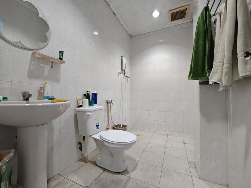 Rumah Teres 1-Tingkat untuk Dijual di Melaka (Melaka City) - Min Yee Chin - Bathroom - PropertyGuru.com.my