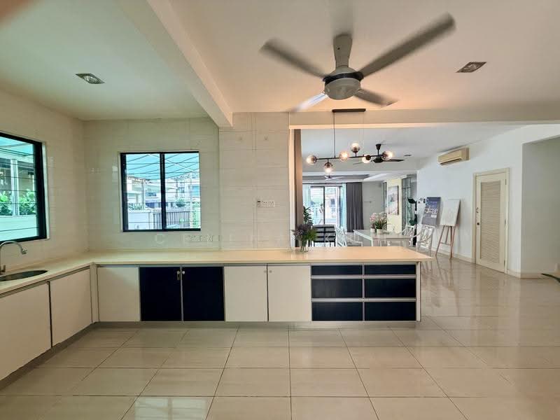 3-storey Terraced House for Sale in Desa Parkcity (Kuala Lumpur) - Celina Koh - Kitchen - PropertyGuru.com.my