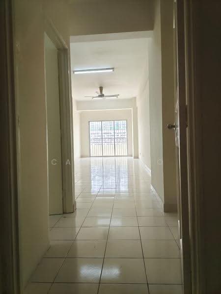 Pangsapuri untuk Dijual di Vista Mutiara - Camie Hoo - Corridor - PropertyGuru.com.my