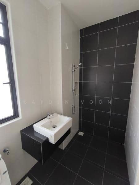 Rumah Kluster untuk Dijual di Eco Botanic (Iskandar Puteri (Nusajaya)) - Kayden Voon - Bathroom - PropertyGuru.com.my