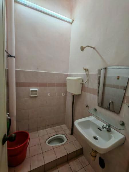 1-storey Terraced House for Rent in Taman Nusa Bestari (Iskandar Puteri (Nusajaya)) - Kim . - Bathroom - PropertyGuru.com.my
