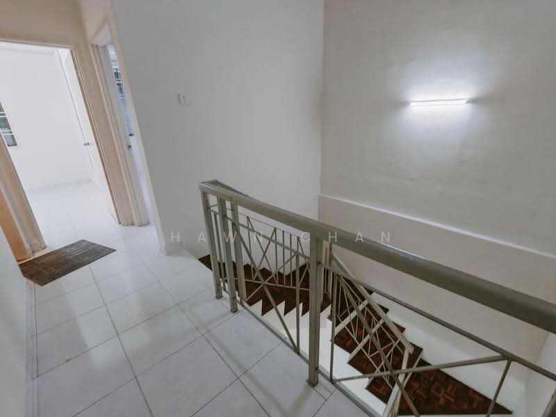 2-storey Terraced House for Rent in Taman Mount Austin (Tebrau) - Shawn Chan - Corridor - PropertyGuru.com.my