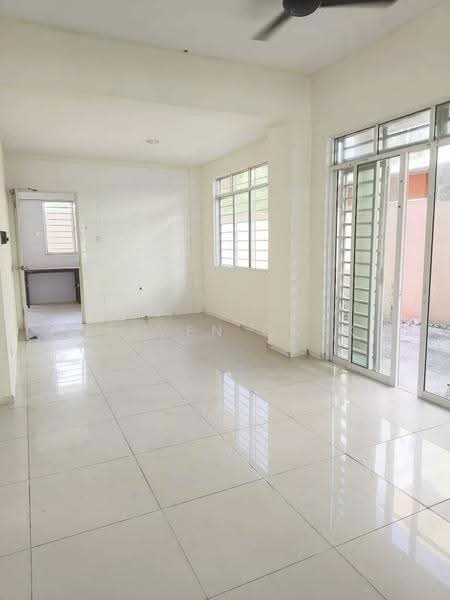 Rumah Berkembar untuk Dijual di Kota Kinabalu (Sabah) - Steven Quek - Living Room - PropertyGuru.com.my
